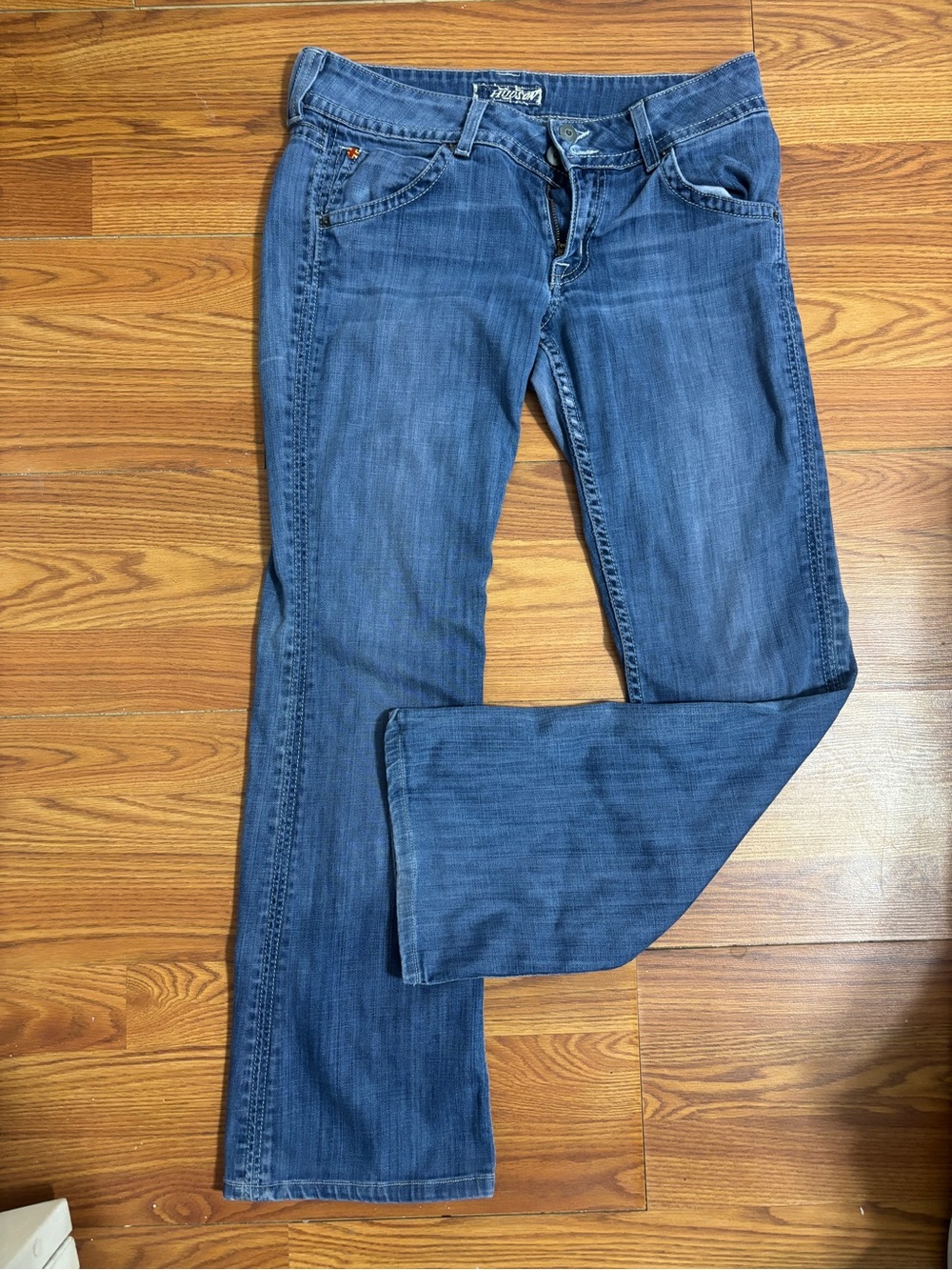 Hudson Jeans Women’s Straight Denim Medium (30) Wash Flap Pocket Premium Jeans